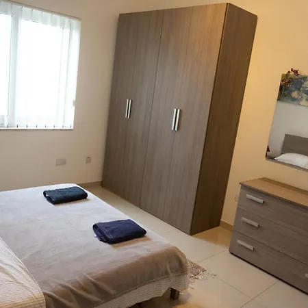 Viewpoint Apartment *